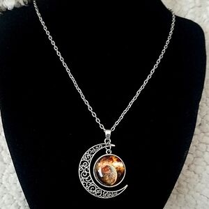 CLEARANCE 💖Crescent Moon Necklace